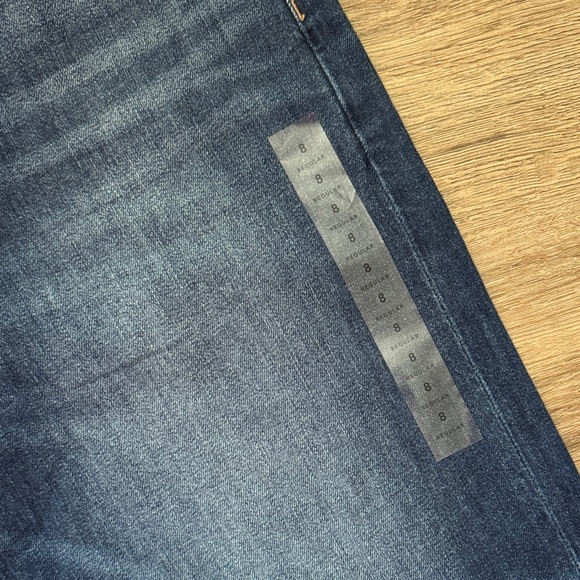 American Eagle Outfitters Women's Dark Blue Wide Jeans NWT - Picture 2 of 6